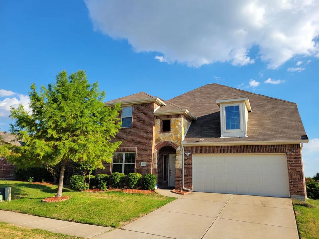 1537 Castle Creek Drive, Little Elm, TX 75068
