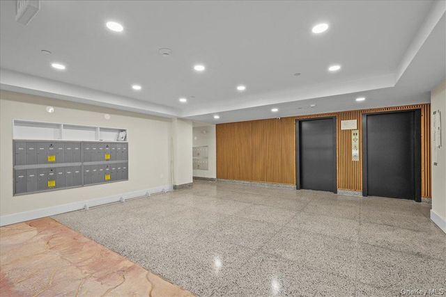 671 Bronx River Road 6C, Yonkers, NY 10704