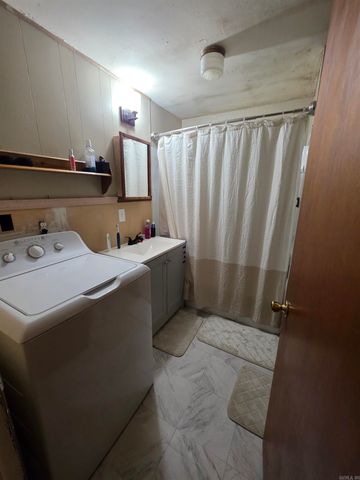 109 S Adams Street, Mena, AR 71953