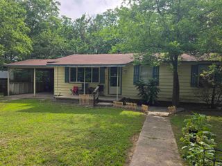 109 S Adams Street, Mena, AR 71953