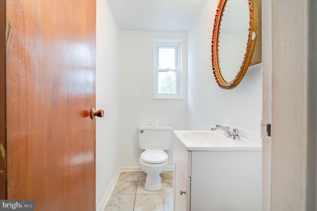 421 JEFFERSON ST NE, Washington, DC 20011