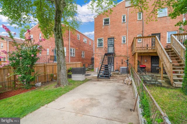 421 JEFFERSON ST NE, Washington, DC 20011