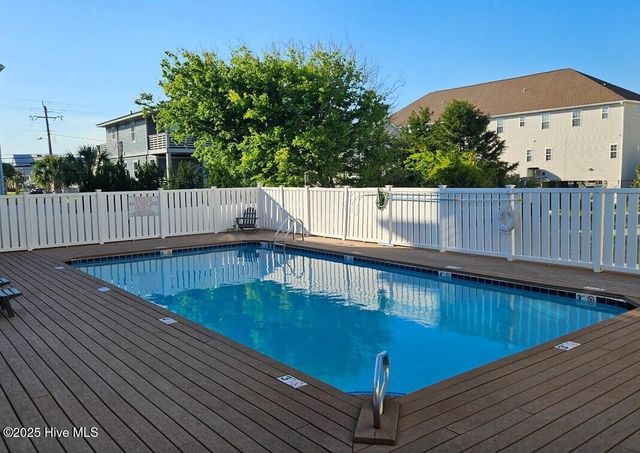 1707 Carolina Beach Avenue N Apt 1h, Carolina Beach, NC 28428