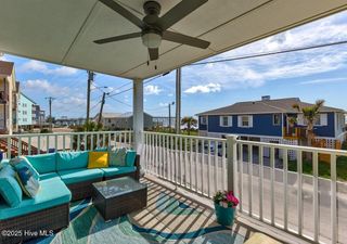 1707 Carolina Beach Avenue N Apt 1h, Carolina Beach, NC 28428