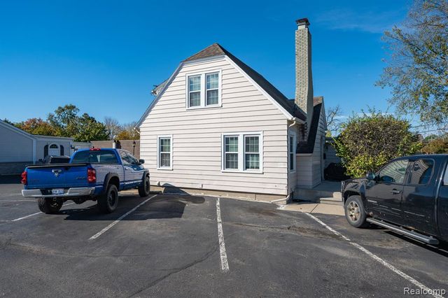 161 Whipple Street, South Lyon, MI 48178