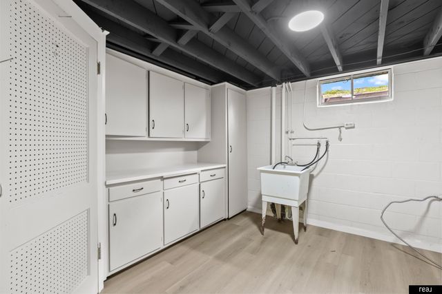 6107 Blondo Street, Omaha, NE 68104