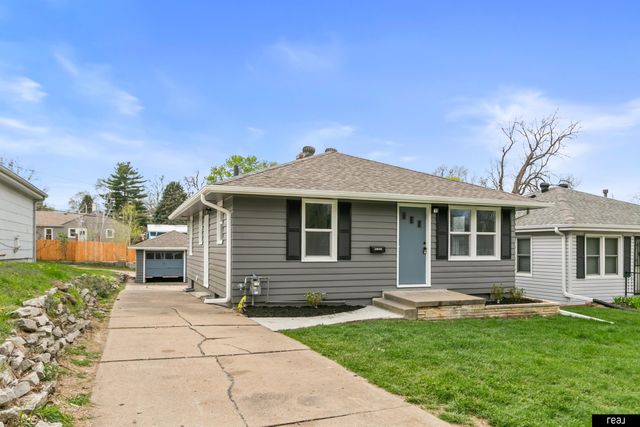 6107 Blondo Street, Omaha, NE 68104