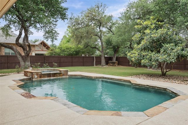 12 Lago Verde LN, Belton, TX 76513