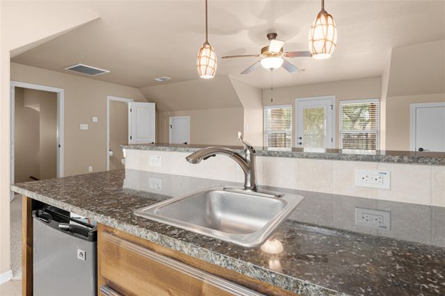 12 Lago Verde LN, Belton, TX 76513
