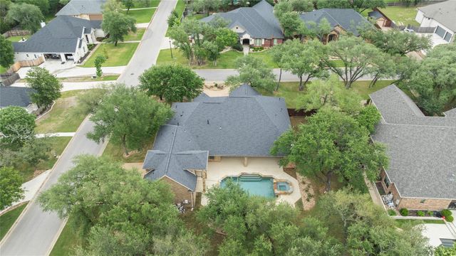12 Lago Verde LN, Belton, TX 76513