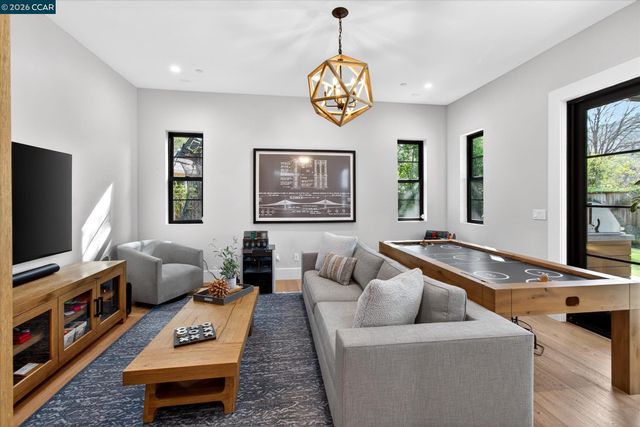 477 Veda Drive, Danville, CA 94526