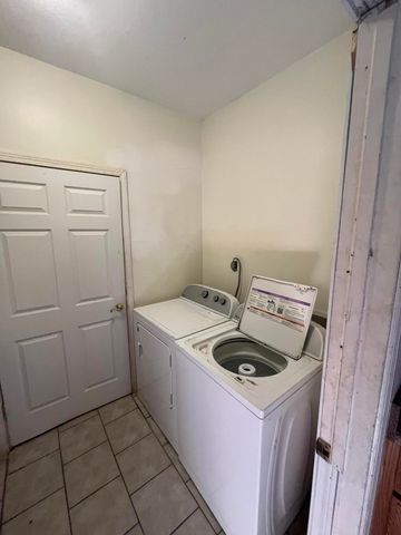 1122 Anderson Dr, Leesville, LA 71446