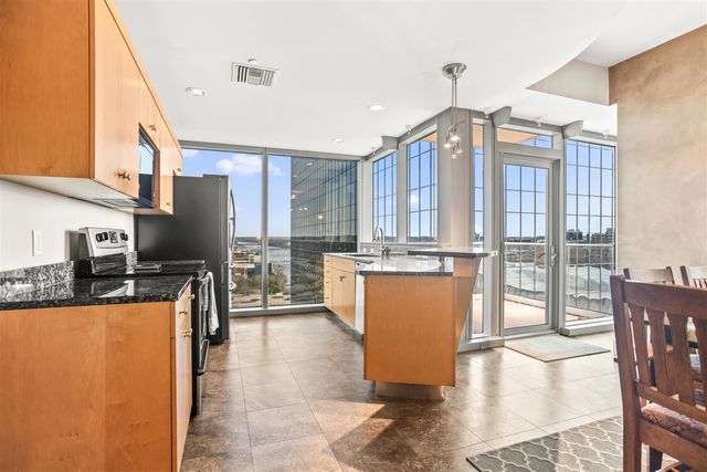 335 Bridge Street 1401, Grand Rapids, MI 49504