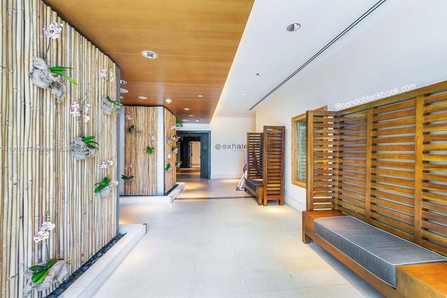 200 Biscayne Boulevard Way 4707, Miami, FL 33131