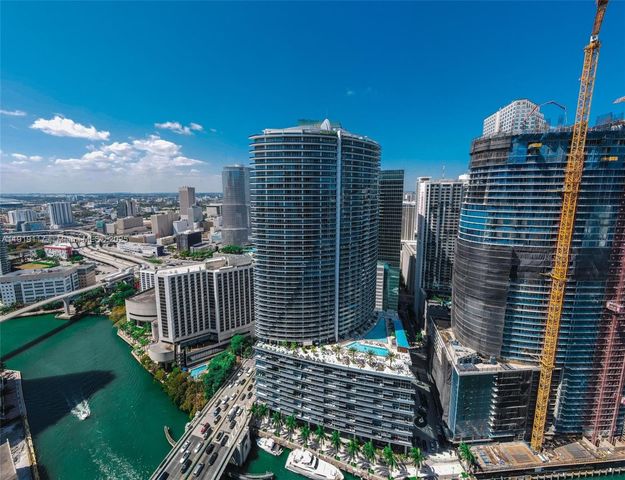 200 Biscayne Boulevard Way 4707, Miami, FL 33131