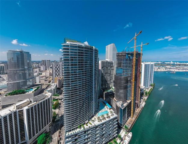 200 Biscayne Boulevard Way 4707, Miami, FL 33131