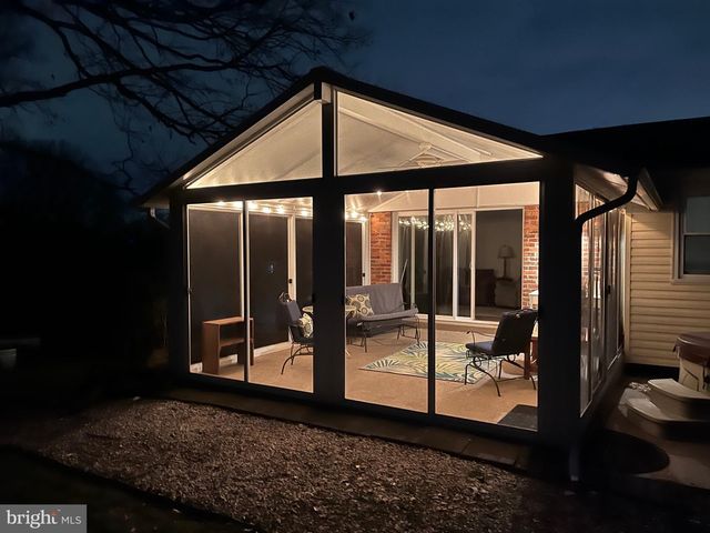 3812 TALL OAK CT, Annandale, VA 22003