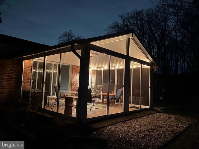 3812 TALL OAK CT, Annandale, VA 22003