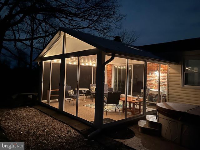 3812 TALL OAK CT, Annandale, VA 22003