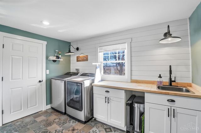 10319 S St Rt 48, Hamilton Twp, OH 45140