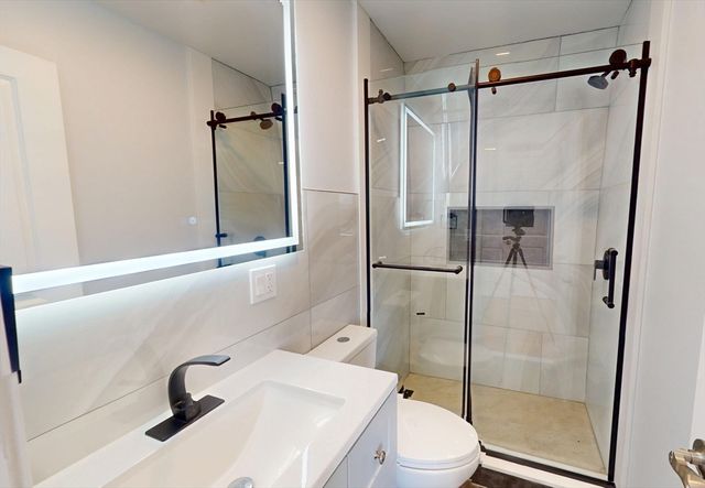 14 King St 3, Boston, MA 02122