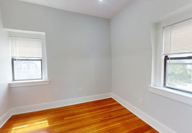 14 King St 3, Boston, MA 02122