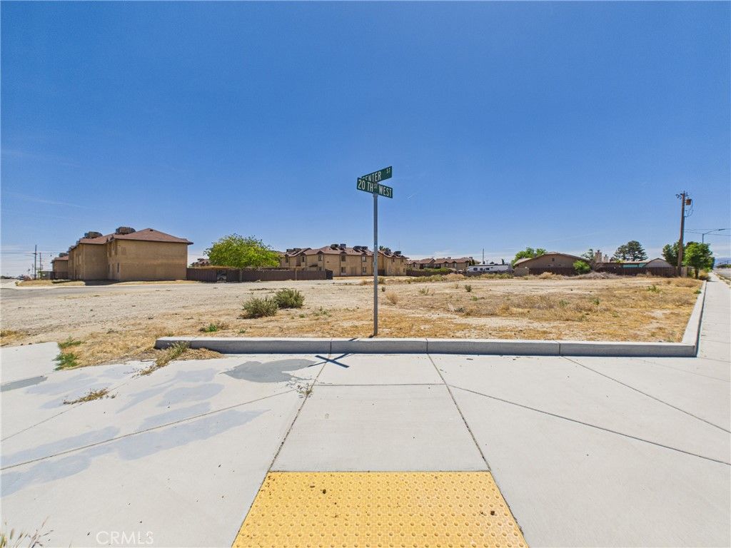 2643 Dixie Street, Rosamond, CA 93560