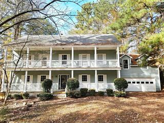 201 Price Hills Trail, Sugar Hill, GA 30518