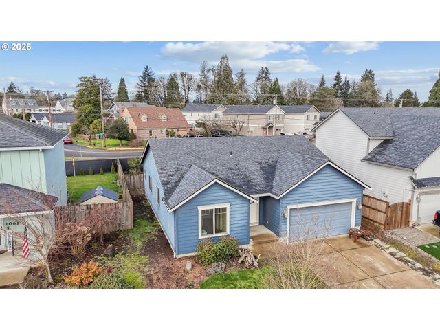 1055 Se MILLRIGHT Ave, Mc Minnville, OR 97128