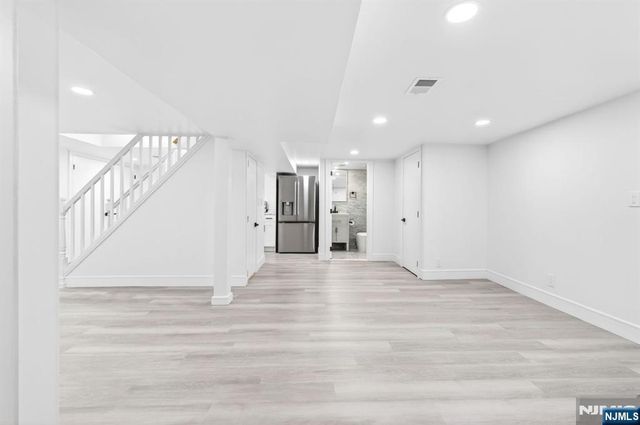 110 Central Avenue, Rochelle Park, NJ 07662