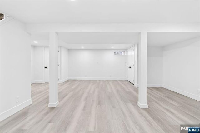 110 Central Avenue, Rochelle Park, NJ 07662