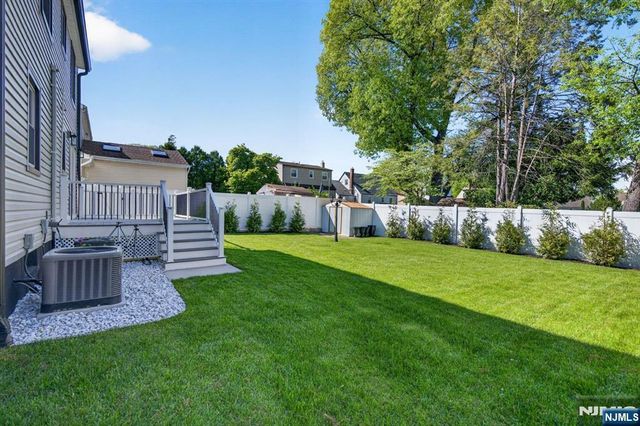 110 Central Avenue, Rochelle Park, NJ 07662
