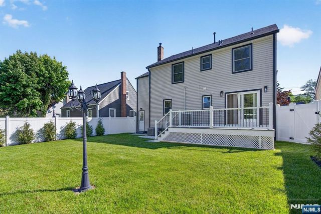 110 Central Avenue, Rochelle Park, NJ 07662