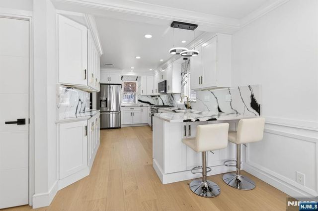 110 Central Avenue, Rochelle Park, NJ 07662