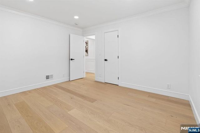 110 Central Avenue, Rochelle Park, NJ 07662