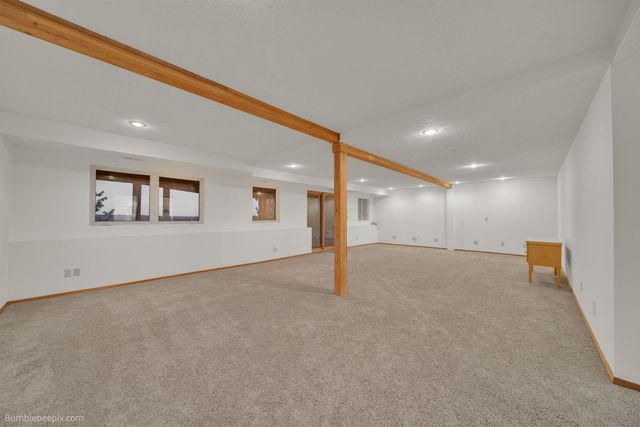 6916 N Prairie Crest Rd, Spokane, WA 99224