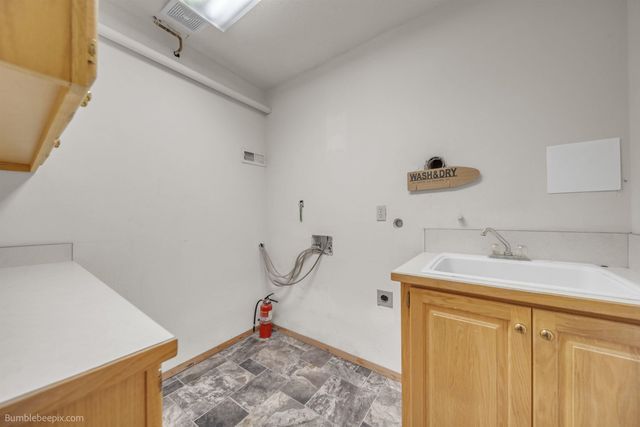 6916 N Prairie Crest Rd, Spokane, WA 99224