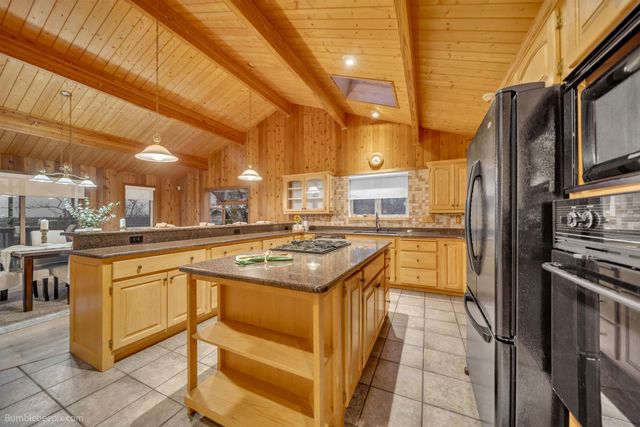 6916 N Prairie Crest Rd, Spokane, WA 99224