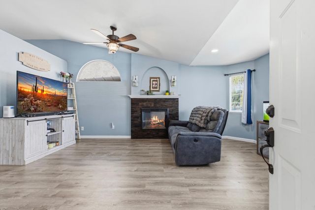 2616 Puccini Pl, Modesto, CA 95358