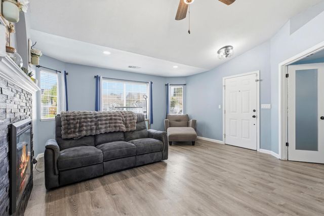 2616 Puccini Pl, Modesto, CA 95358
