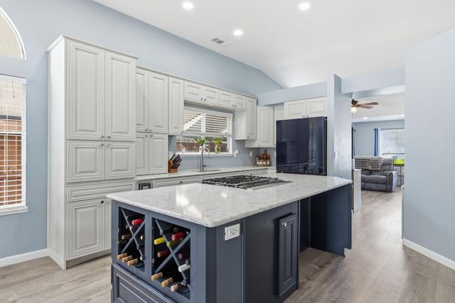 2616 Puccini Pl, Modesto, CA 95358