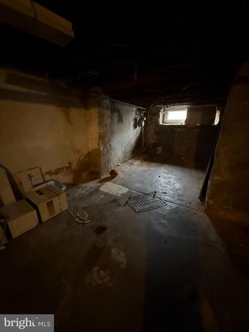 2435 S MILAN ST, Philadelphia, PA 19153