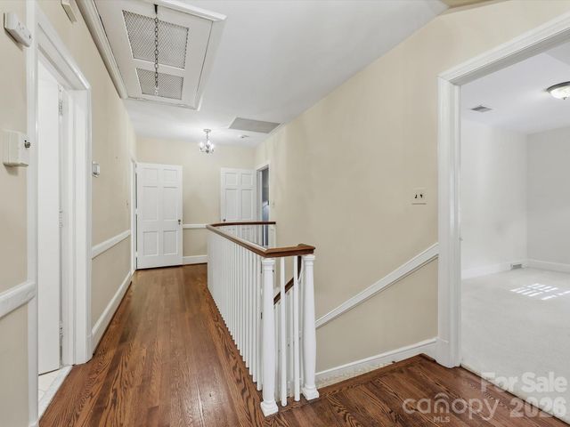 2035 Pinewood Circle, Charlotte, NC 28211