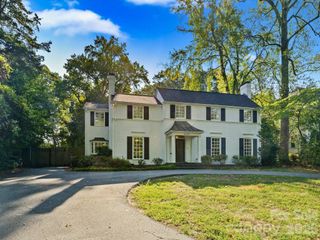 2035 Pinewood Circle, Charlotte, NC 28211