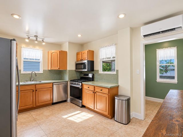 2929 Coddington Avenue, Bronx, NY 10461