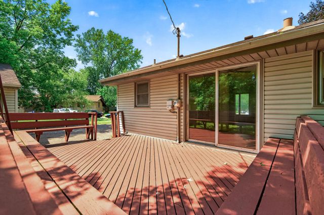 7432 Idaho Avenue N, Brooklyn Park, MN 55428