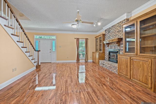 13616 Denham Rd, Central, LA 70818