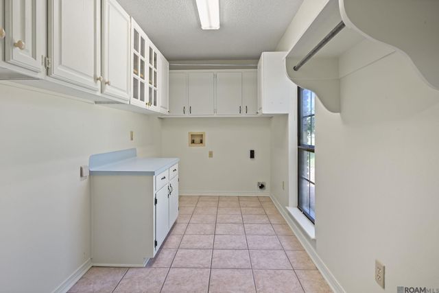 13616 Denham Rd, Central, LA 70818