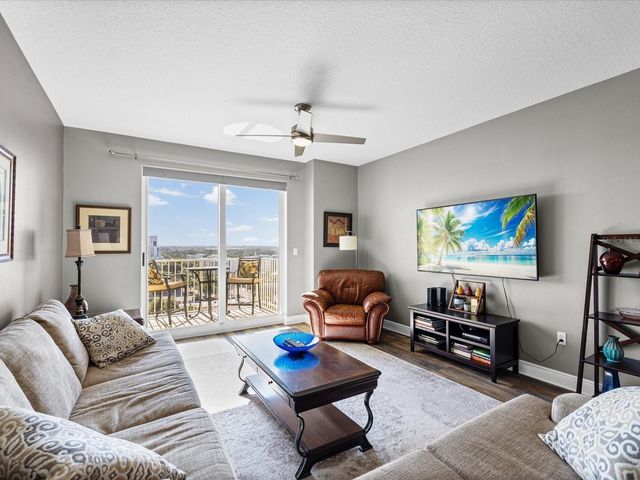 628 CLEVELAND STREET 1011, Clearwater, FL 33755