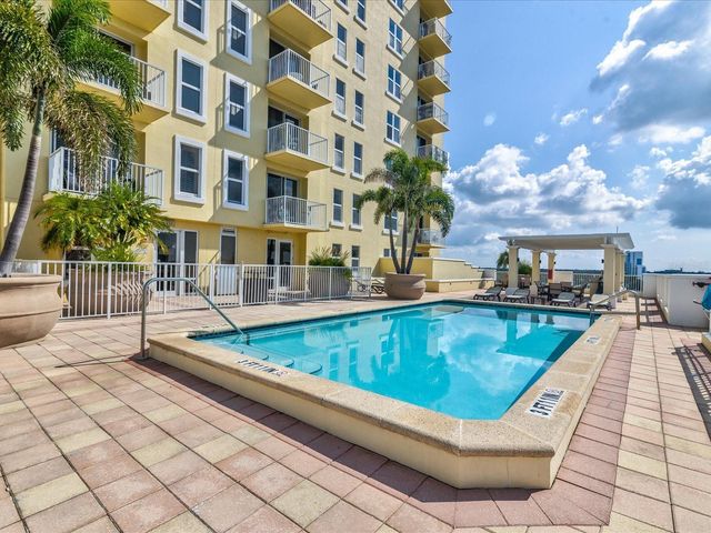 628 CLEVELAND STREET 1011, Clearwater, FL 33755